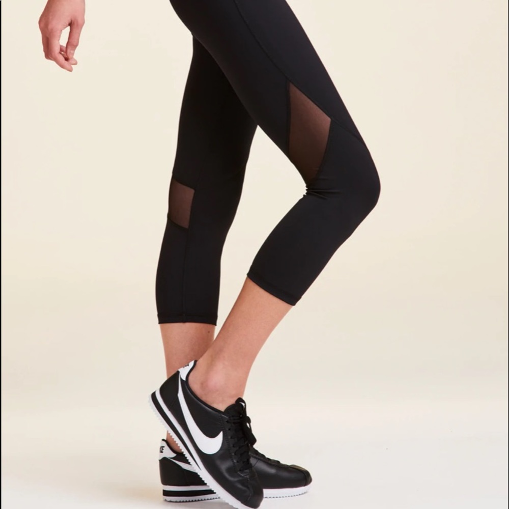 ALALA black capris like NEW size small